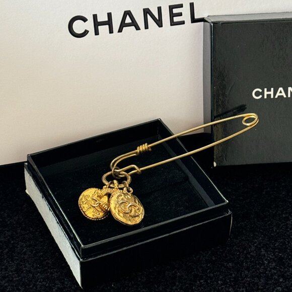 Chanel Vintage CC Safety Pin Brooch - Picture 1 of 8